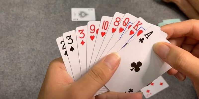 Bài phỏm Bài phỏm lợi ích khi chơi